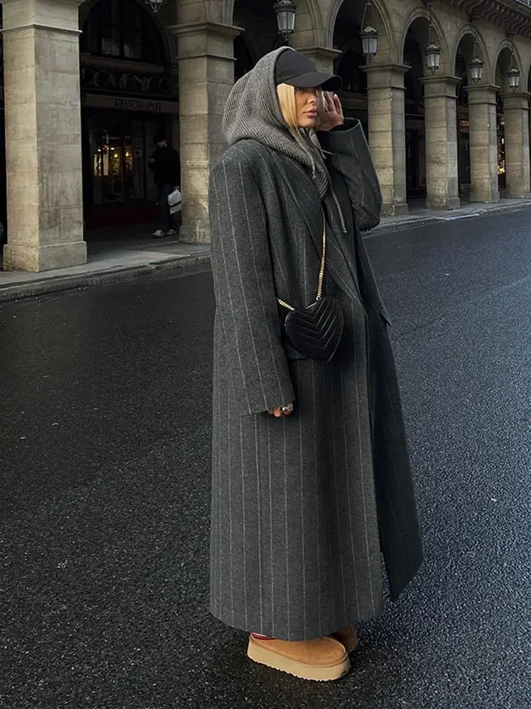 Women Autumn Winter Stripes Loose Overcoat Elegant Lapel Full Sleeves Oversize Long Coat Fashion Lady Commuting Street Outwear