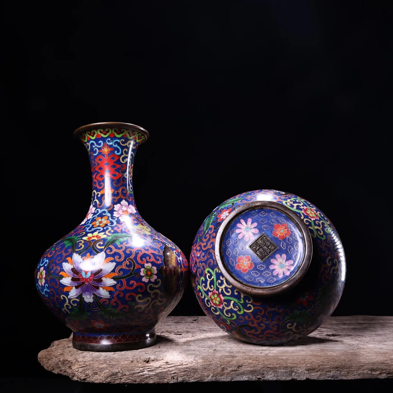 Collection Old Bronze Cloisonne Enamel Bat Flower Texture Longevity Bottle Vase A pair Ornaments Town house