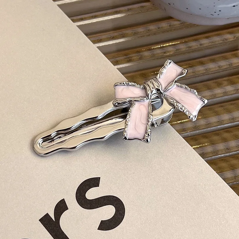 Милые-острые-заколки-для-волос-в-форме-сердца-со-стразами-боковая-челка-металлический-зажим-из-кожи-аллигатора-для-подростков-гламурные-аксессуары-для-волос-подарок