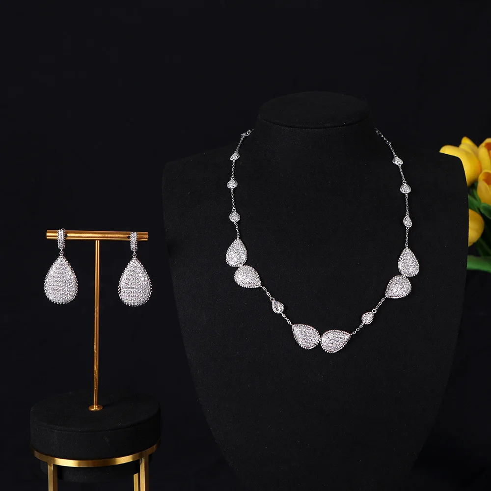 

HIBRIDE New Elegant Sparkle Inlaid Jewelry Set Necklace Earrings Bracelet Women for Everyday Gifts Travel Festival S-905