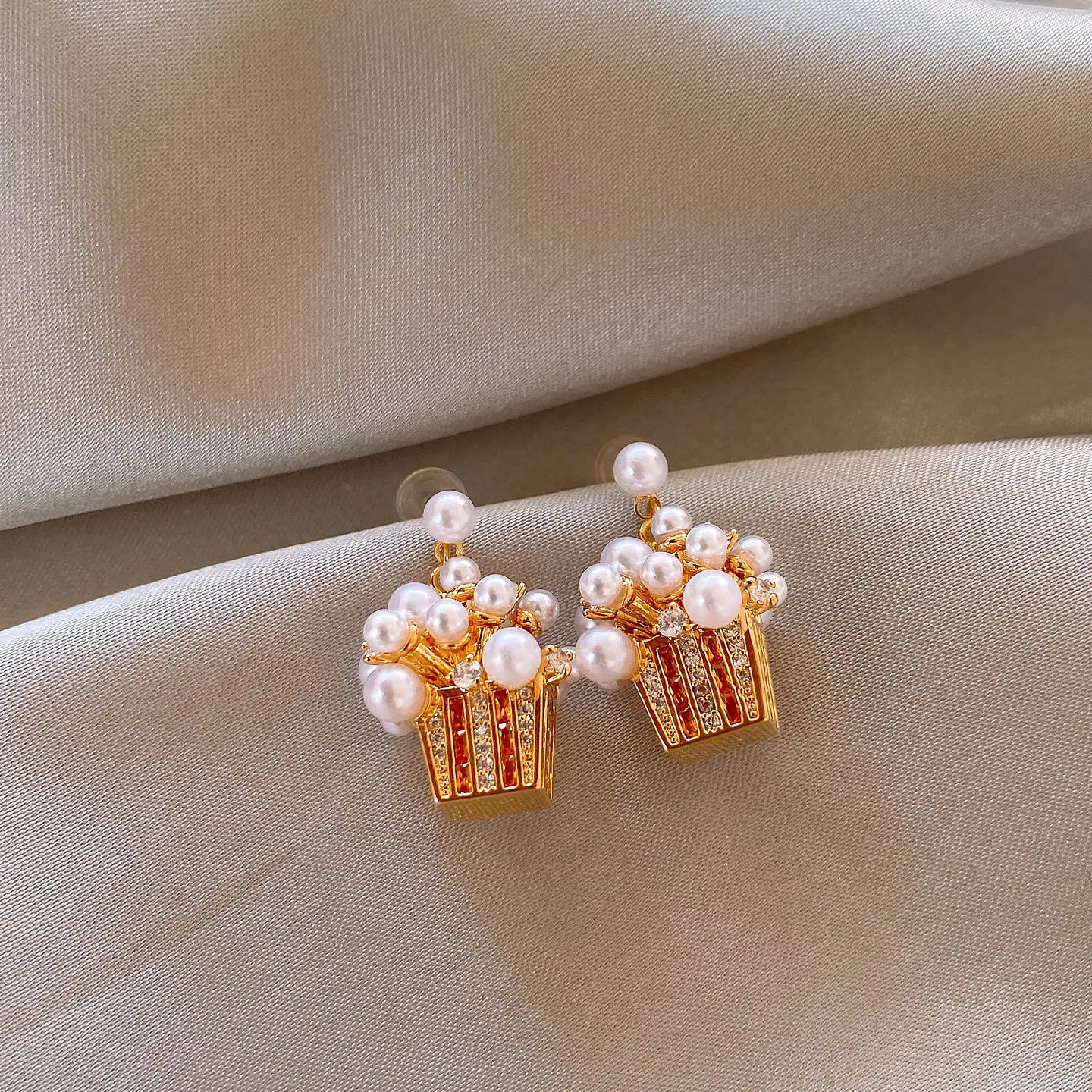 Korean new design fashion jewelry 14K gold plated zircon popcorn pearl earrings elegant women daily work accessories