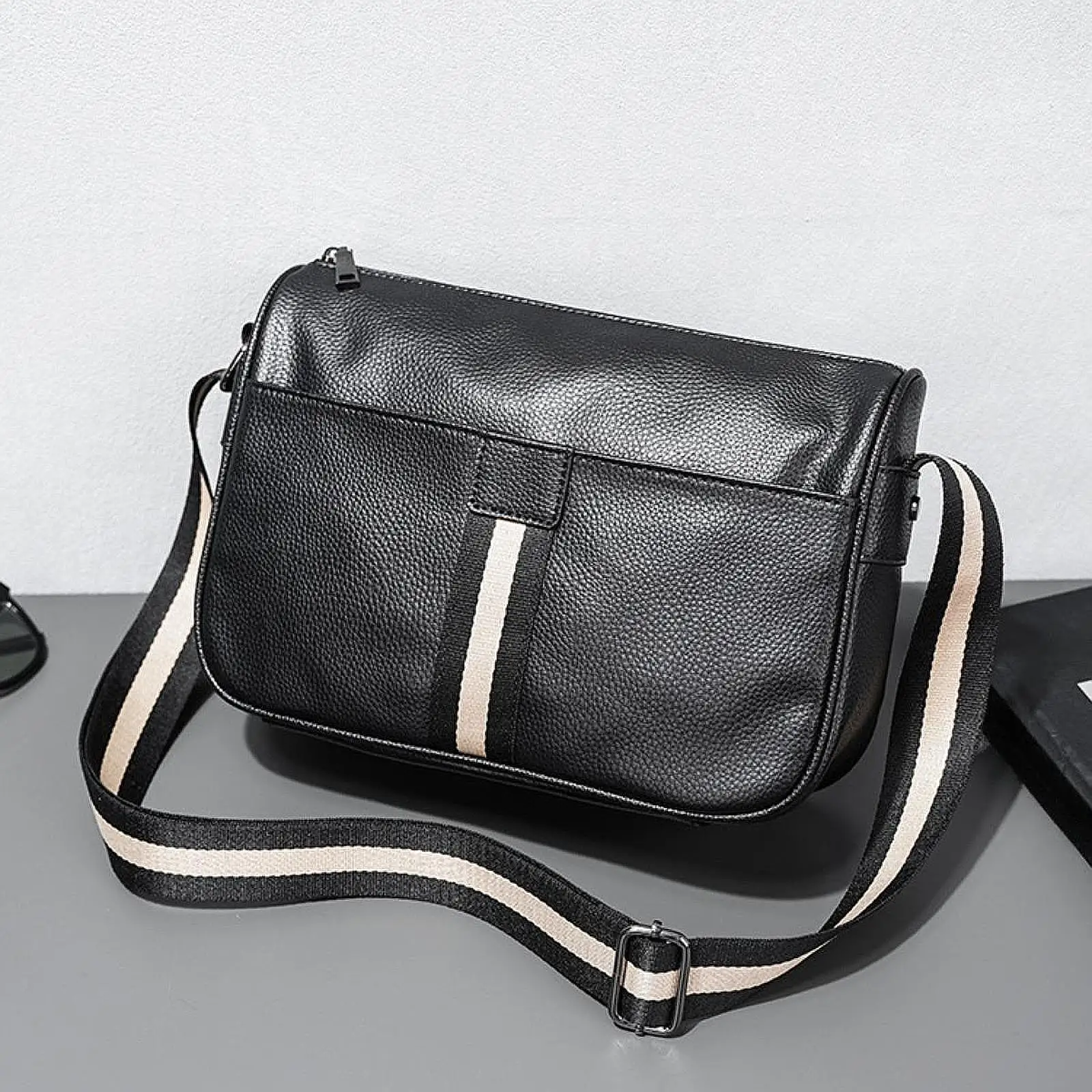 Mens Clutch Bag Practical Simple Business Purse for Commuting Street Travel