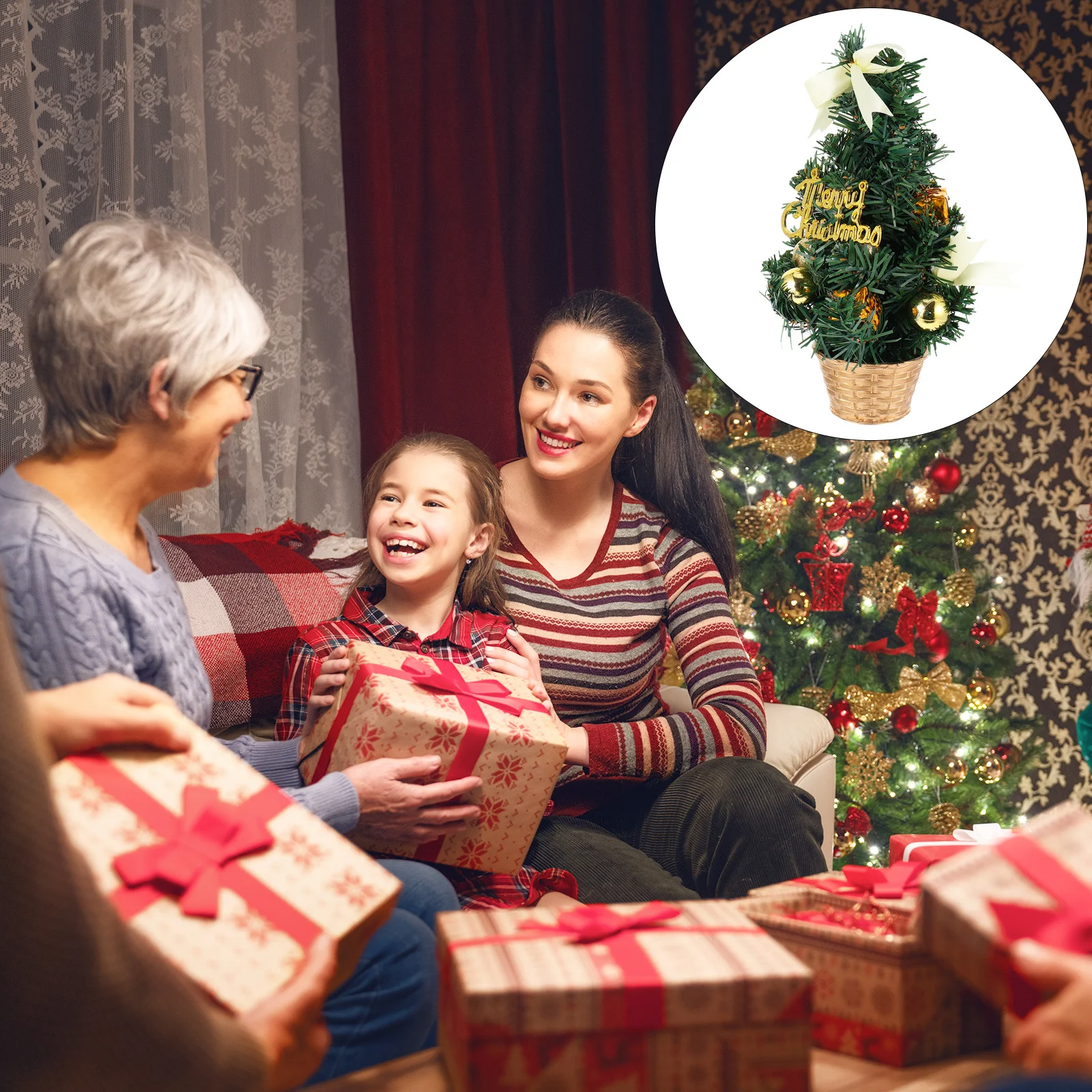 

Decorative Mini Christmas Tree Safe Practical Festive Atmosphere Design Special Gift Friends Family Children Party Favor