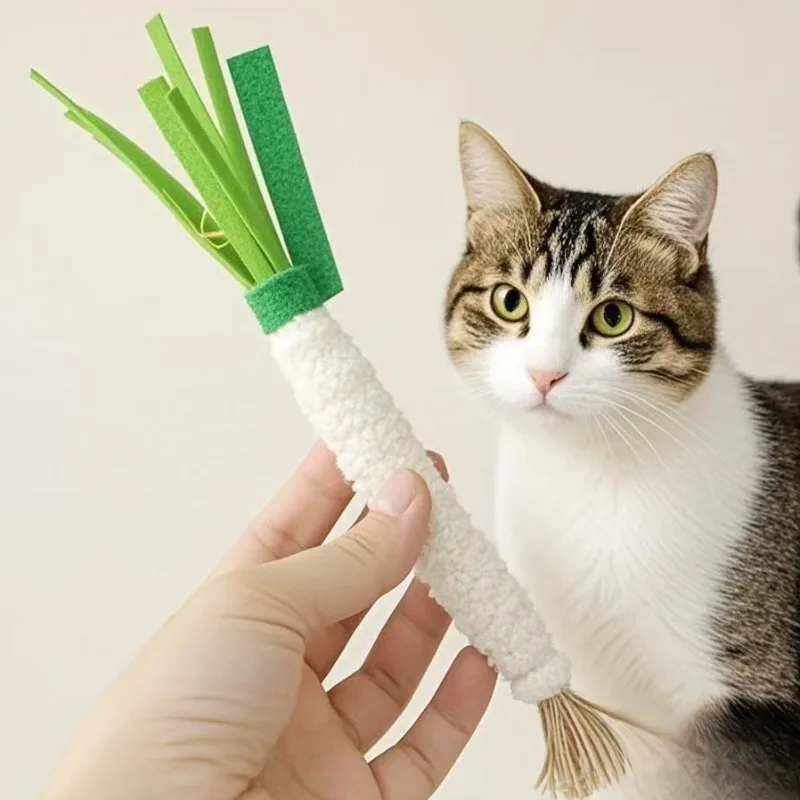 

Pet Chew Toys Cat Teeth Cleaning Toy Cat Teasing Toy Kitten Bite Resistant Simulated Scallion Shape Sound Toy Pet Supplies