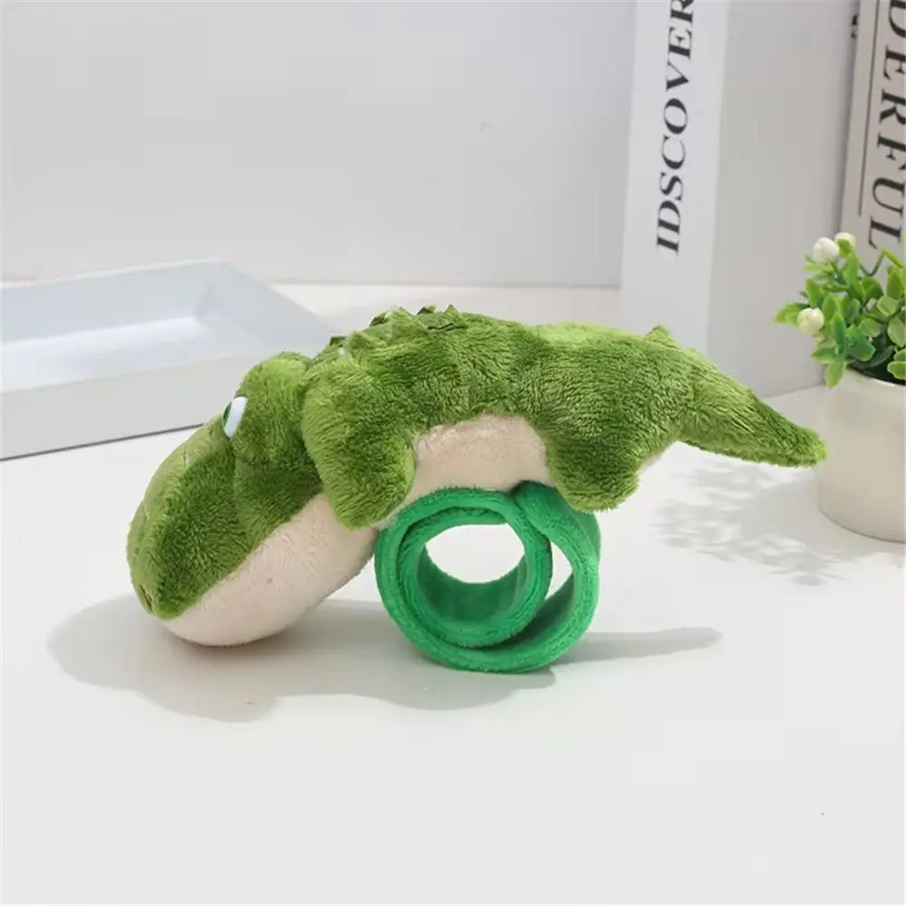 Muñeco de cocodrilo de simulación, pulsera, anillo de mano, muñeca bonita, juguete de peluche, estilo muñeca, pulseras de bofetada de animales de 23cm, juguete