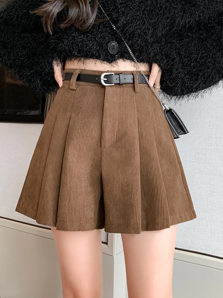 

Vintage High-waisted Corduroy Pleated Shorts Skirt Women Fashion All-matching Short Trouser Spring Slim Fit A-line Black Shorts