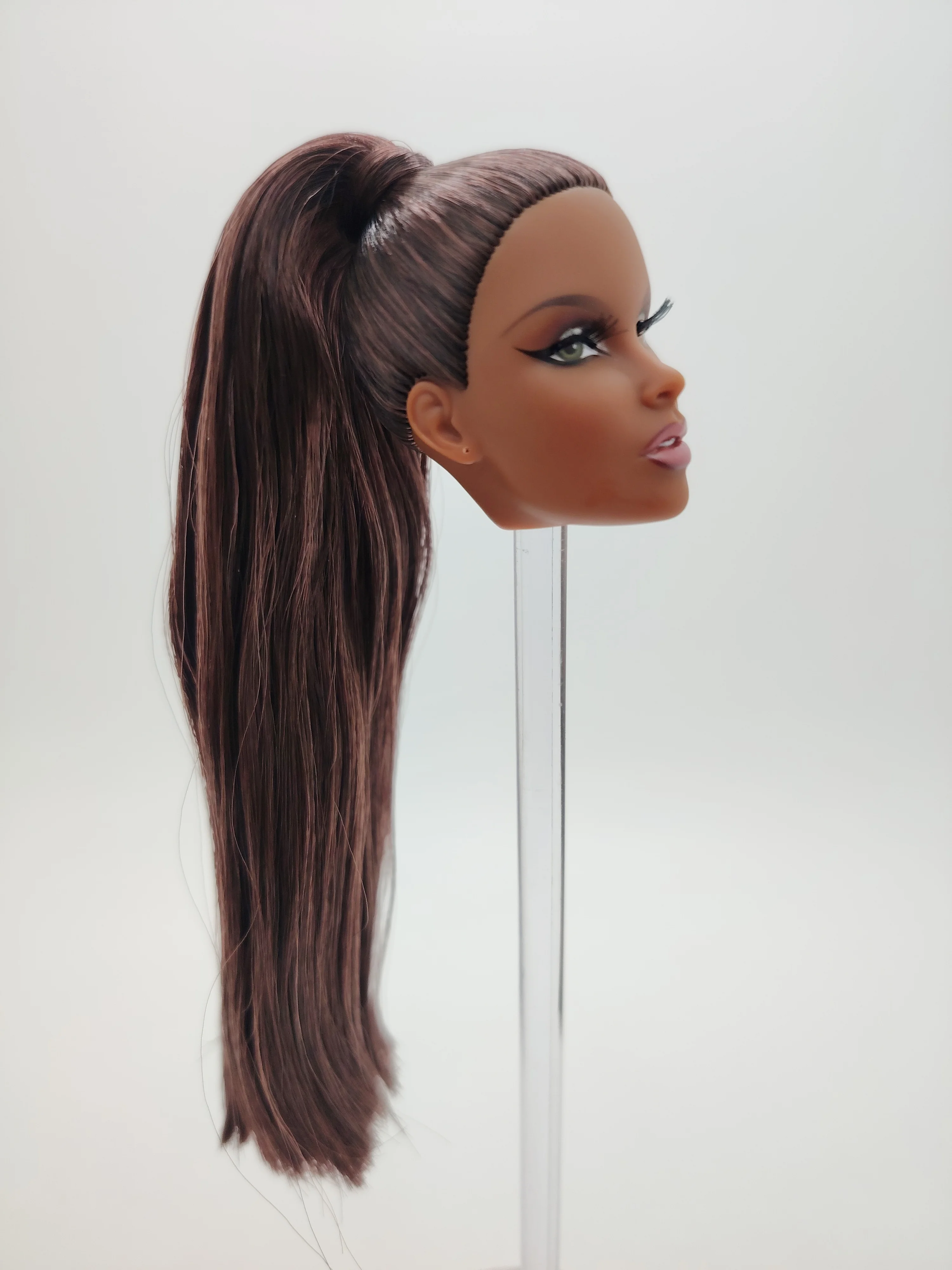 Fashion Royalty 1/6 Scale A Tone Skin Soleil Vanessa Perrin 1.0 Doll Head