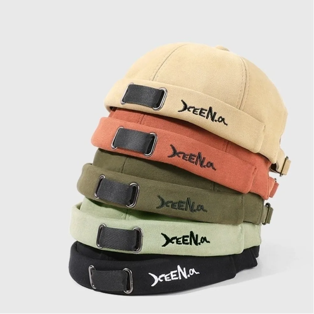 

Fashion Breathable Brimless Hat Adjustable Unisex Beanie Hat Solid Color Docker Cap