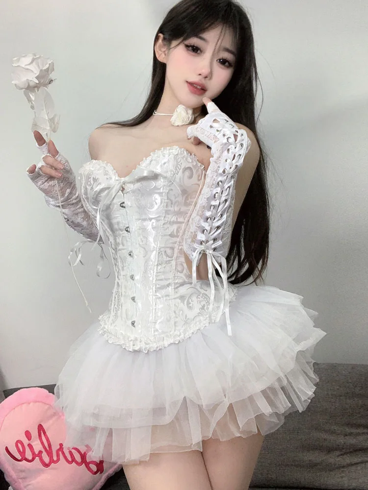 

Белый сексуальный комплект из бандажного бюстье и пышной юбки для молодых женщин