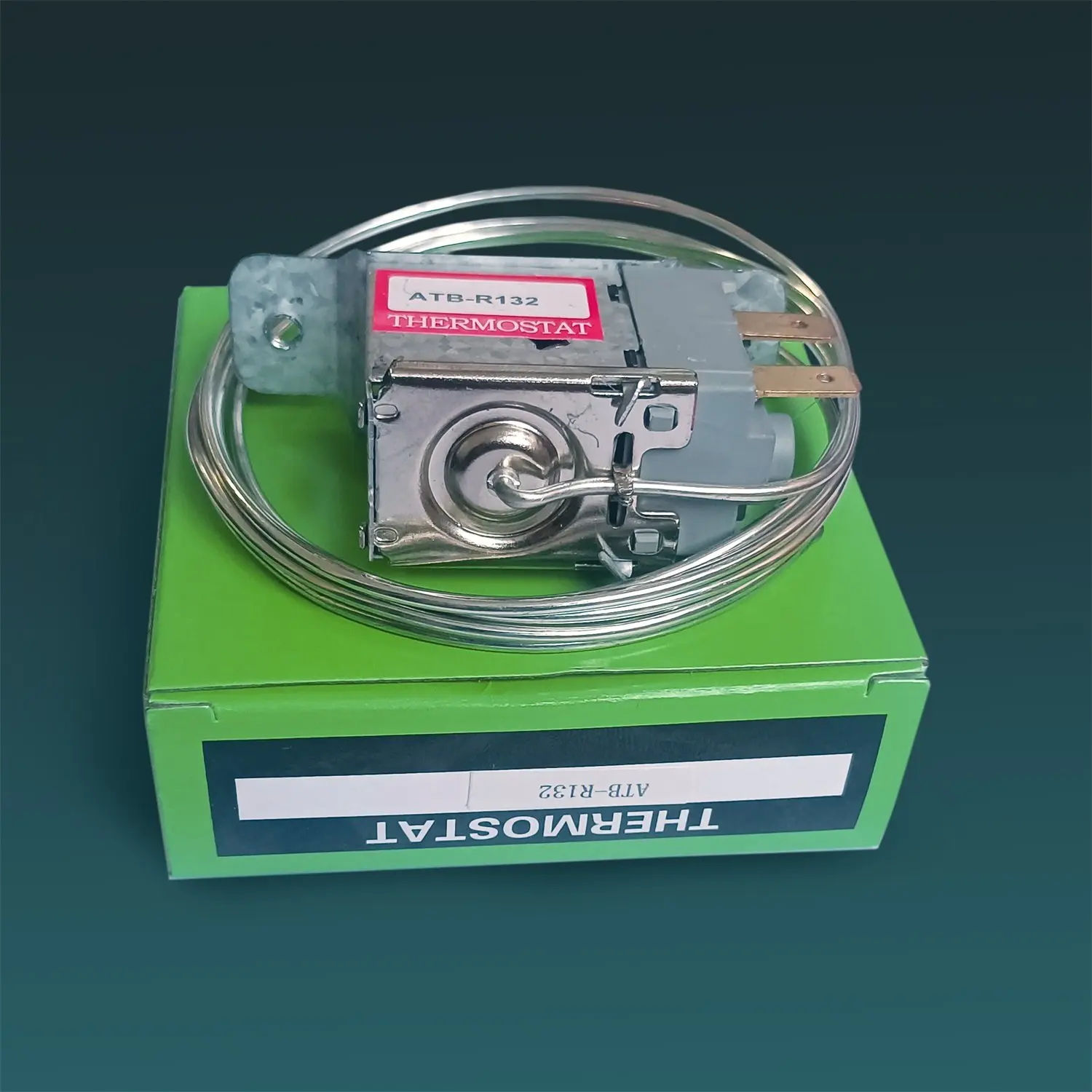 

Подходит для низкотемпературного термостата с двухконтактной морозильной камерой AWTB-Y132.