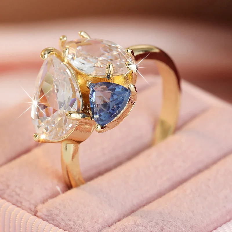 Exquisiter Luxus-Wassertropfenförmiger Zirkonia-Ring für Damen, Modischer Funkelnder Bankett- und Partyring, Schmuck-Accessoire