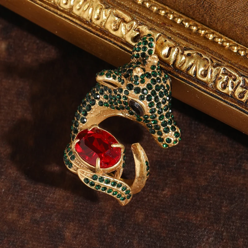 

Antique Gold Plated Antler Rings Vintage Designer Red Crystal Art Deco Jewelry Green Rhinestone Luxury 2026 Women Christmas