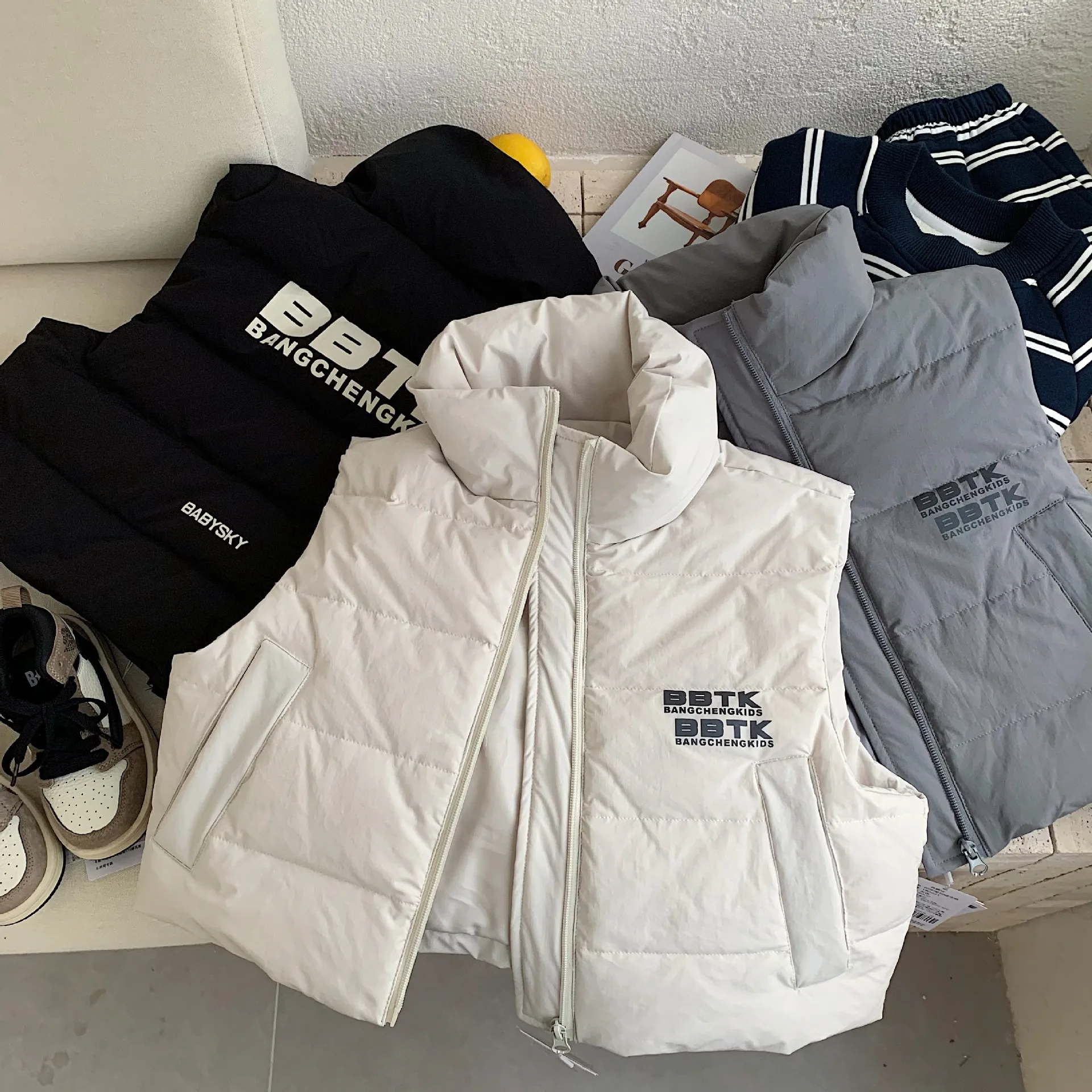 

Детский пуховик UNITIM для маленьких мальчиков, пальто на утином пуху для маленьких мальчиков, водолазка с буквенным принтом, детская верхняя одежда для мальчиков от 1 до 8 лет, парки