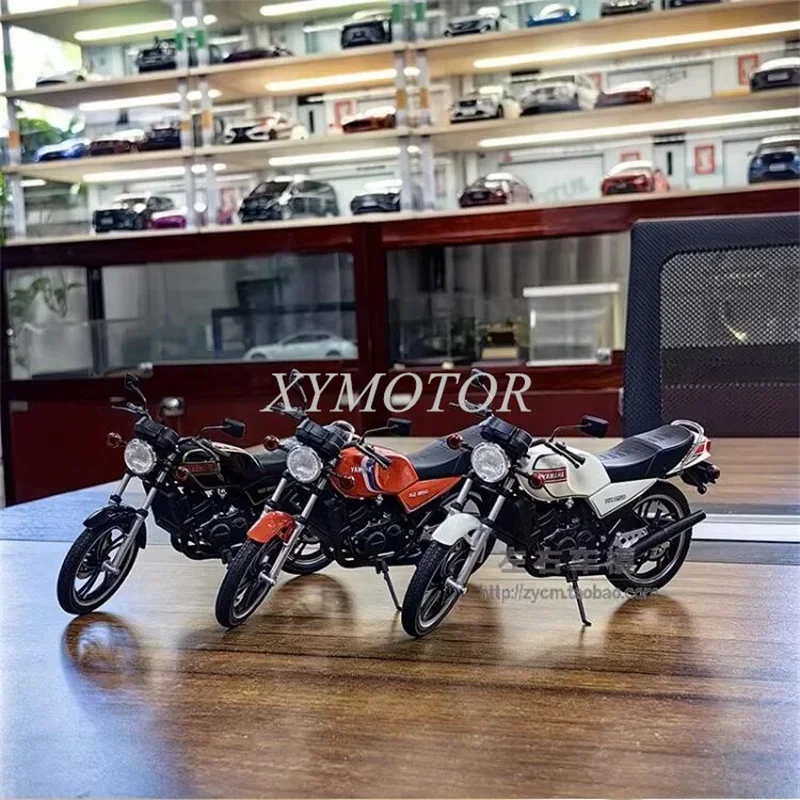 AOSHIMA 1/12 For Yamaha RZ250 Diecast Model Car Motorcycle Bike Black/Red/White Toys Gifts Hobby Display Ornaments Collection