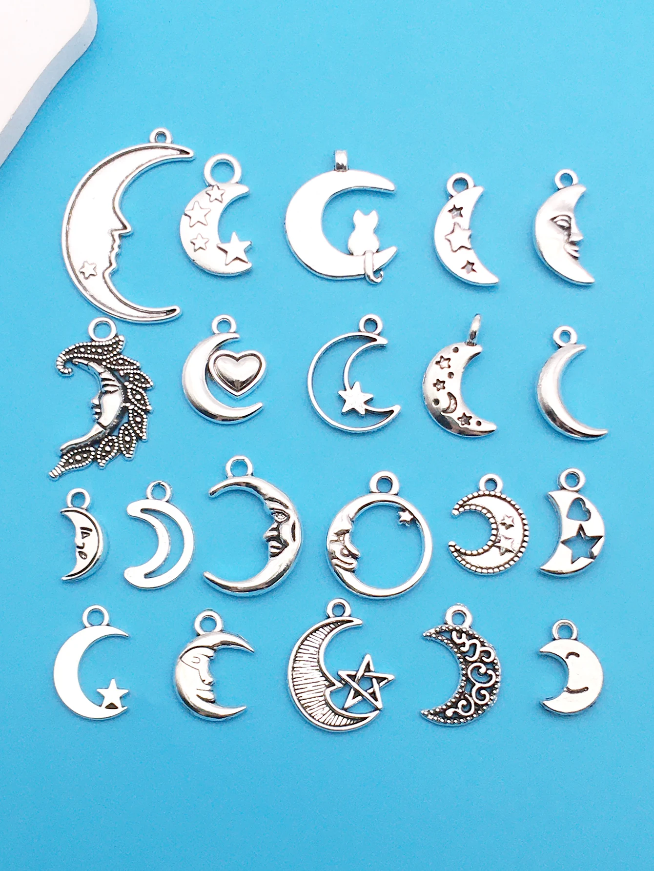 21pcs antique Silver Moon Halloween Christmas pendant DIY jewelry making with charm, back-to-school season fashion accessory.