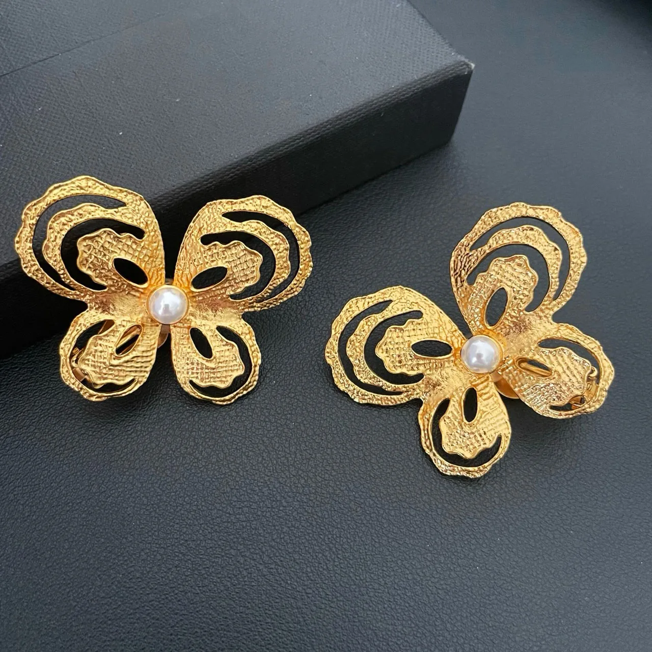 New Jewelry & Accessories Vintage Style High Quality Butterfly-Shaped Pearl Ear Clip Earrings For Women's Parties & Gifts