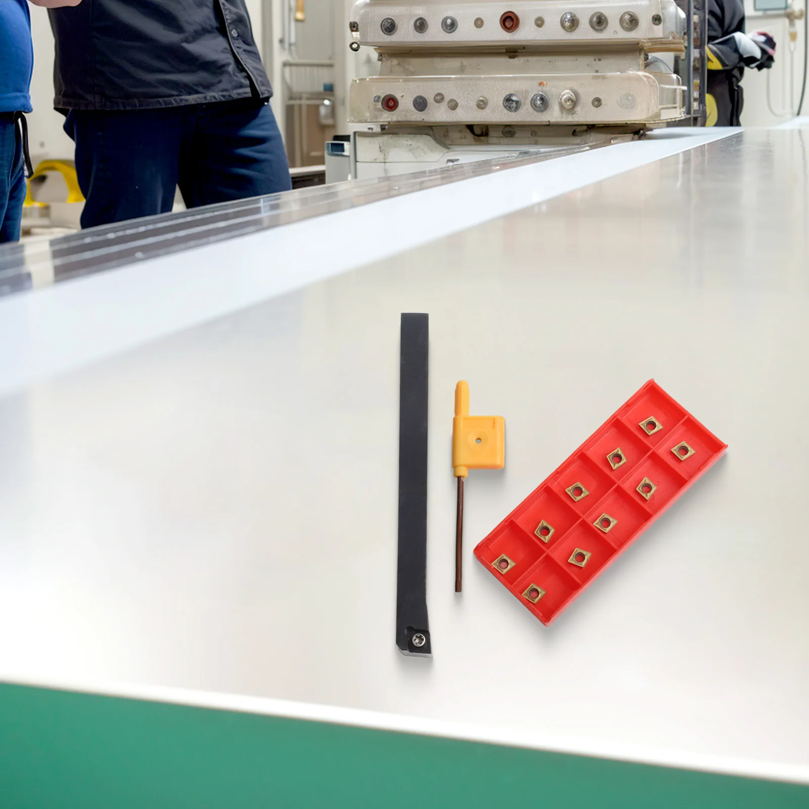 Soluzione conveniente SCLCR0808H06 Portautensili per tornitura esterna con gambo da 8 mm per tornio CNC con inserti da 10 pezzi CCMT060204