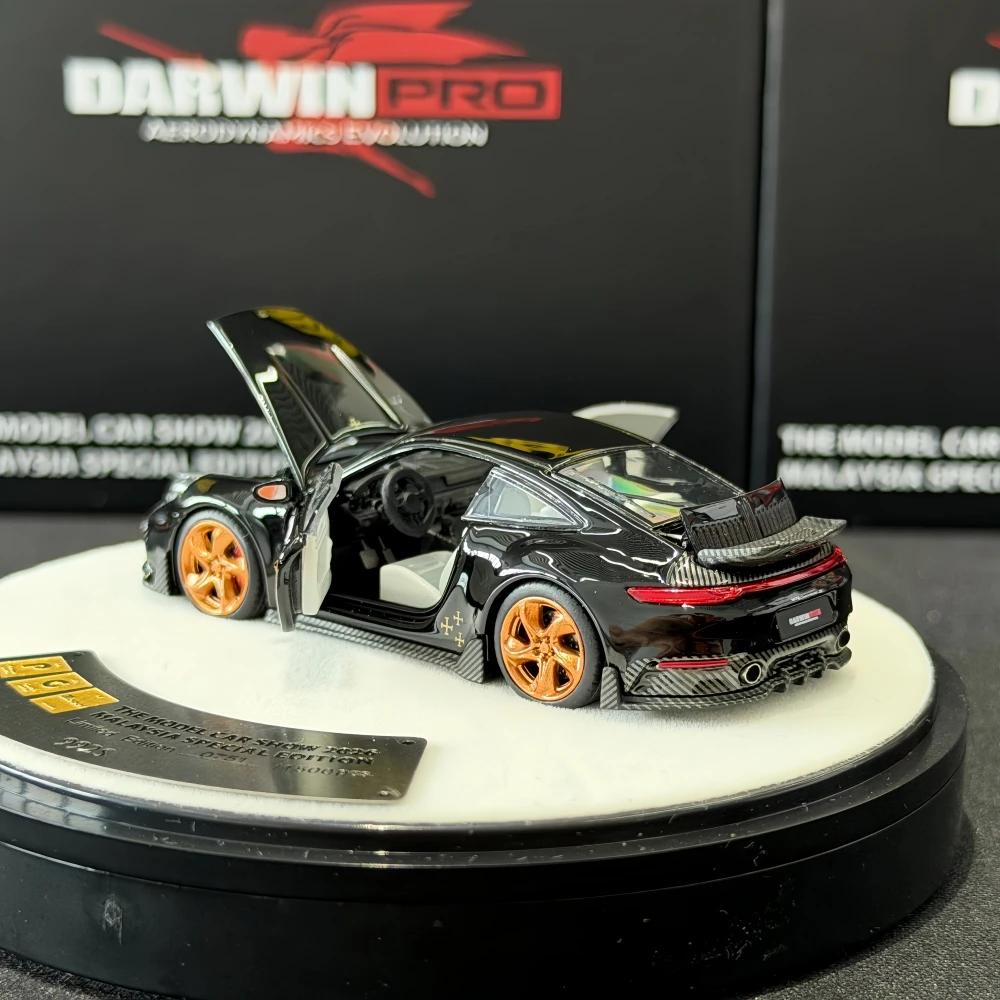 PGM 1:64 Chopin DarwinPRO 992S Diecast Model Car view 6