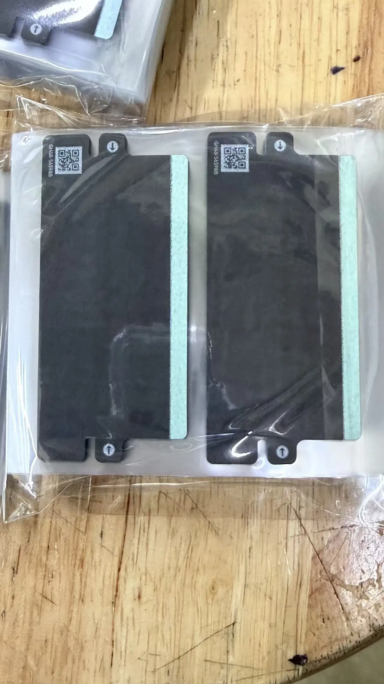 100 sztuk/partia Naklejki z indywidualnym oznaczeniem na pudełka pakujące, naklejki z wskazówką strzałki do Galaxy S26 Ultra S26 Plus, naklejki do zapieczętowania — zdjęcie produktu 6