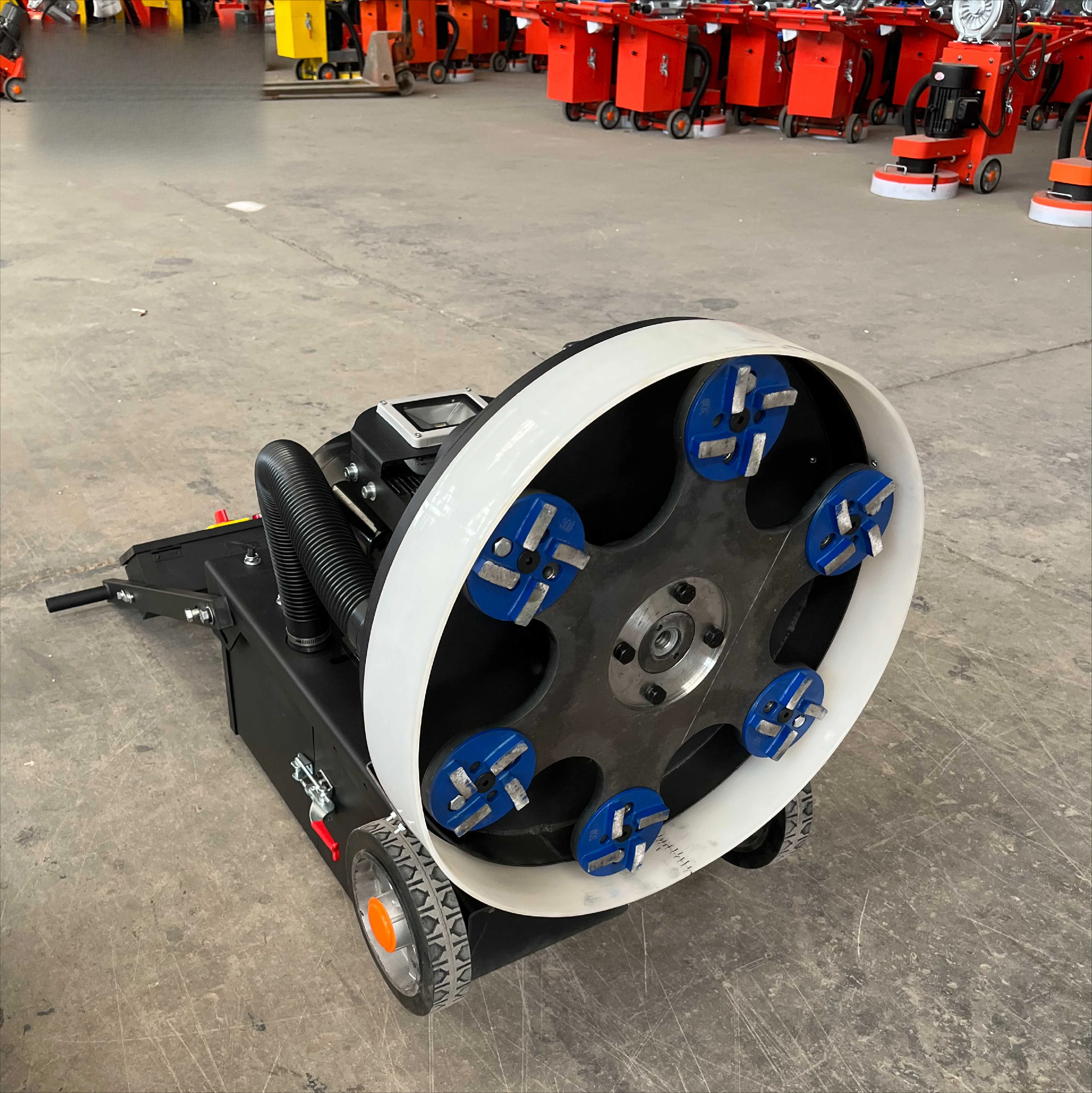 Multifunctional 5.5kW concrete grinder resin diamond blade semi-automatic 220V/380V high efficiency multiple scenarios