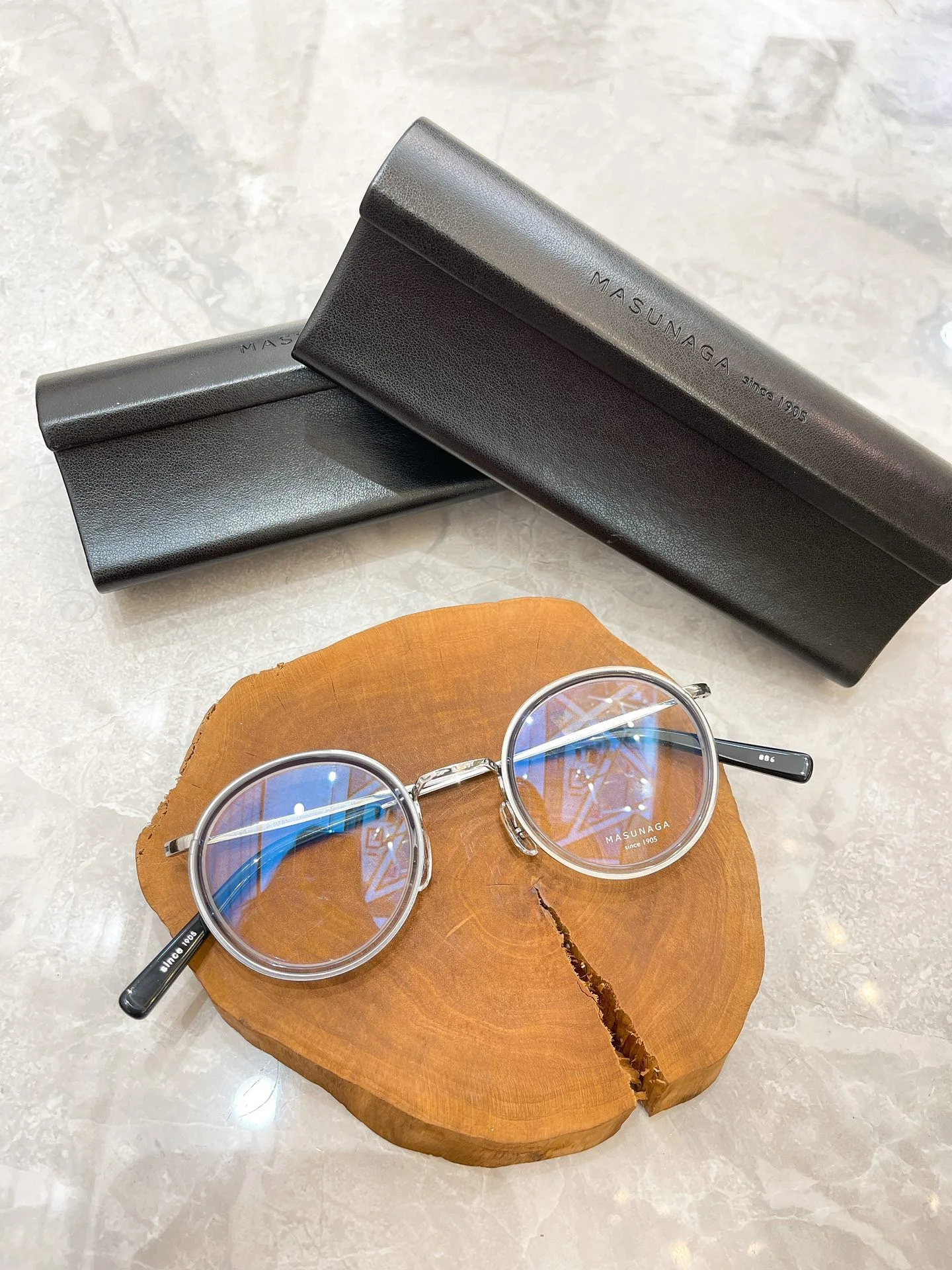 

Ultra-Light Floral Carving Gold Frame Optical Glasses Masunaga round Vintage Eyeglass Frame ex Pure Titanium Full Frame