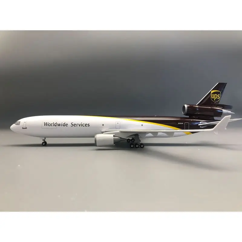 โมเดลเครื่องบินขนส่ง McDonnell Douglas MD-11 UPS แบบจำลองตกแต่งพร้อมล้อ สำหรับเด็กผู้ชาย ของสะสม ของขวัญ ของเล่น