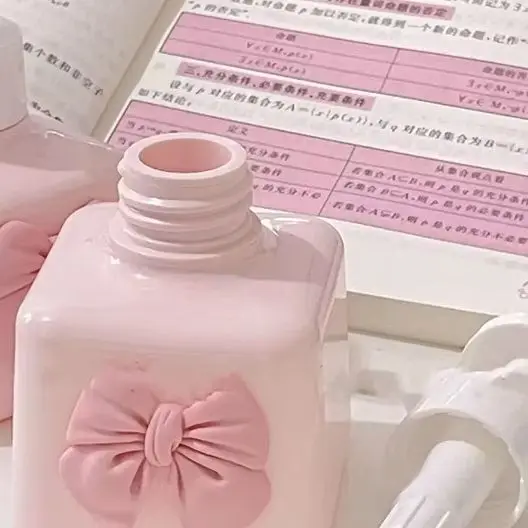 ขวดสบู่แบบกด 200 มล. ขวดพลาสติกแบบเติมได้สำหรับใส่โลชั่น น้ำยาล้างมือ แชมพู ใช้ในห้องน้ำ