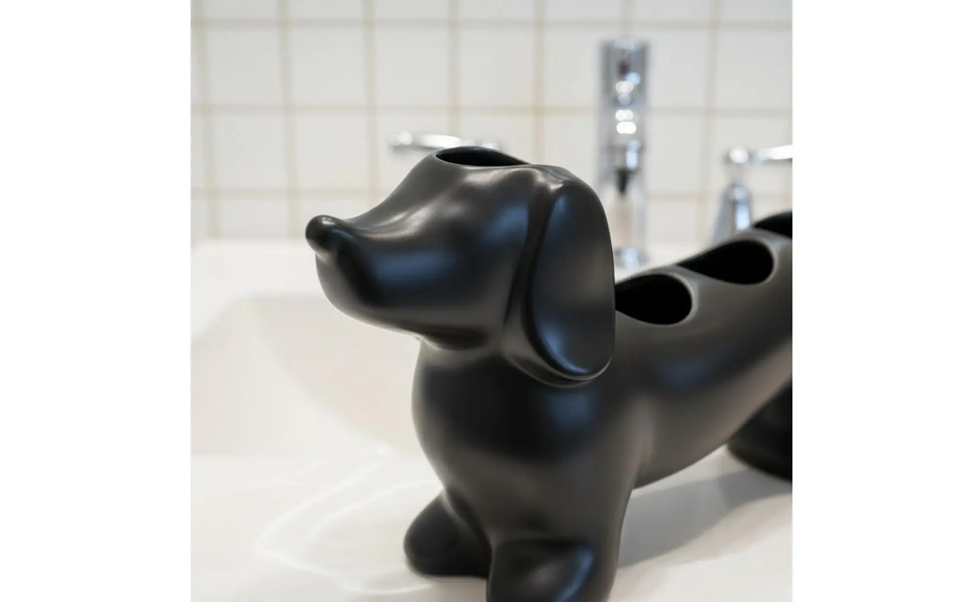 https://ae-pic-a1.aliexpress-media.com/kf/Sdb62612d381846229b9e0dffb7a0a501u.jpg Ceramic Dog Toothbrush Stand Decorative Dachshund Shape Ceramic Toothbrush Holder for Vanity Countertop