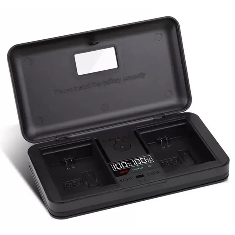 652F Versatile Battery with Card Reader Function A Must Have for Photographer