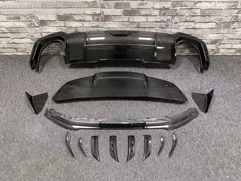 عالية الجودة الوفير Rs4 Abt ألياف الكربون طقم الجسم ل B9 Rs4 سبويلر الجبهة الشفة الناشر B9 Rs4 طقم الجسم #3