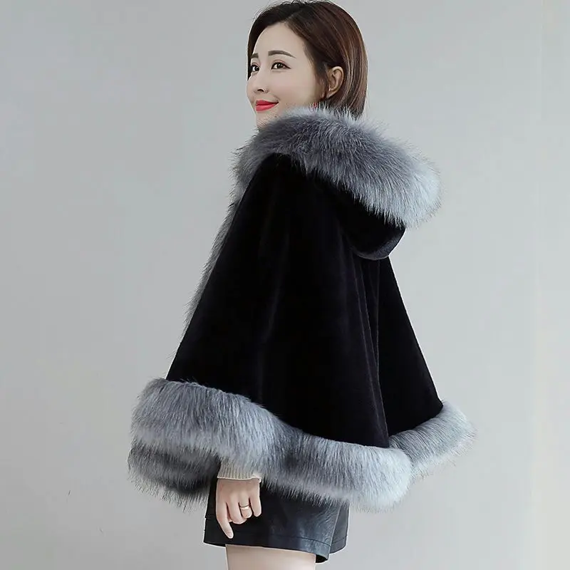 Bridal Cloak Winter Hooded Faux Fur Trim Wedding Cape Shawl Cape  Mantles Manto Wedding Cape for Women