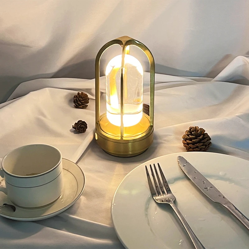 1 lampe de table en cristal à gradation continue - Lampe d'ambiance LED rétro tricolore avec chargeur USB, lampe de marché de nuit de style camping en plein air + lampe décorative de table de chevet de bar, lampe créative portable intérieure et extérieure