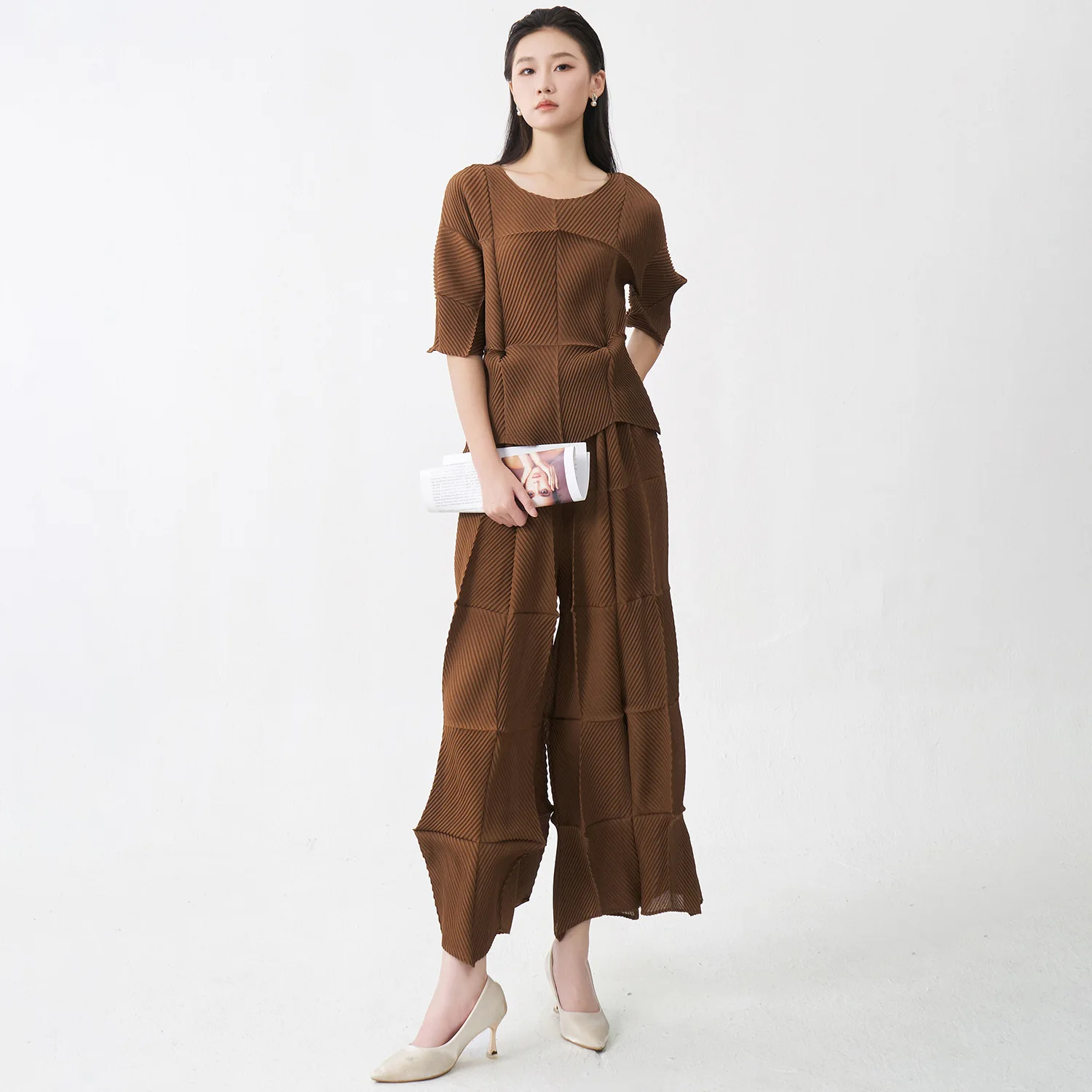 

Miyake Pleated Set 2025 Women's Autumn Two-piece Set Niche Irregular Fashion Versatile T-shirt Top Wide Leg Pants Pants Pants