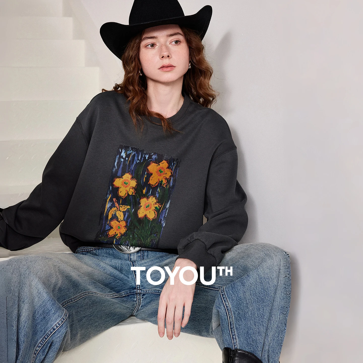 

Женская свободная толстовка TOYOUTH с круглым вырезом, весна 2026, новинка, с принтом «Масляная живопись», минималистичный шик, повседневный топ