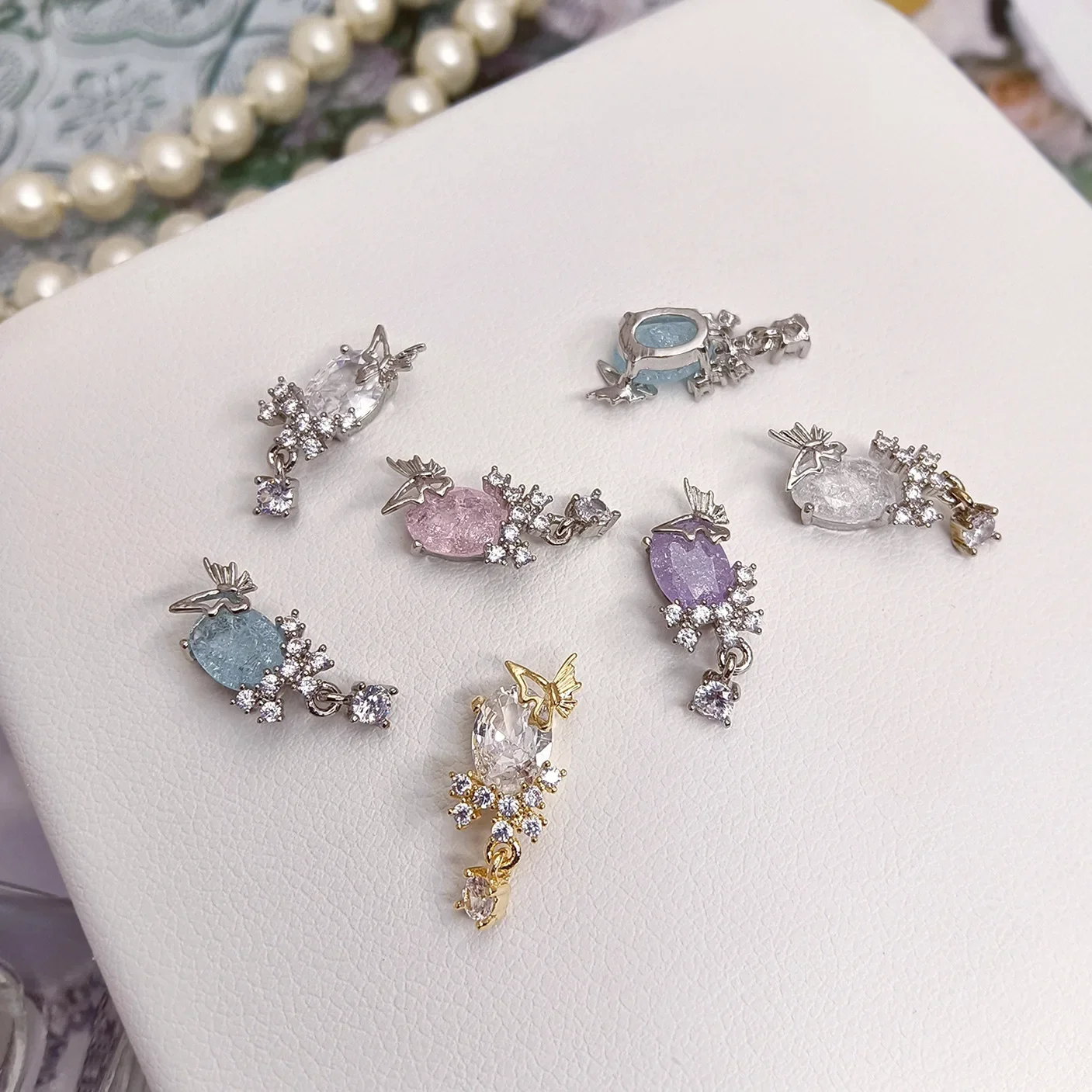 5 uds. De dijes para uñas, juego de huevos de Paloma de circón, accesorios para uñas chapados en oro auténtico, diseño de joyería de mariposa dorada y plateada