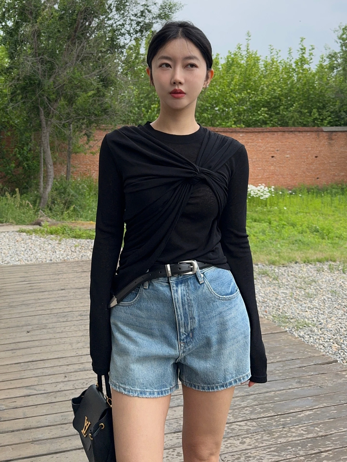 

Футболка Bla round Ne Overhead с асимметричным узлом Long Sve для защиты от солнца Dongda Gate Sle Commute Slim Fit из полиэстера