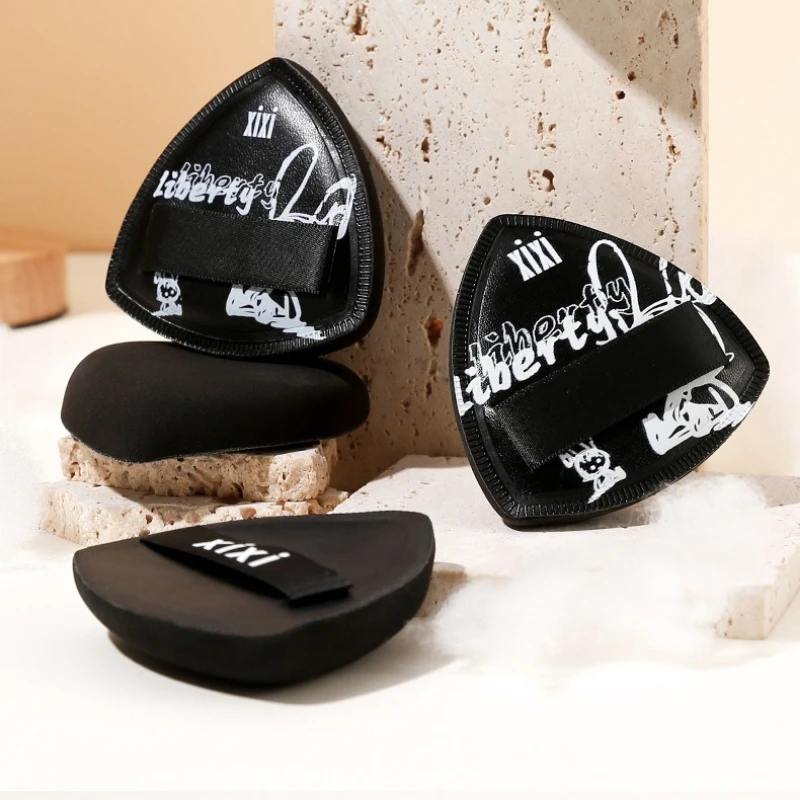 Black Triangular Velvet Makeup Sponge for Foundation