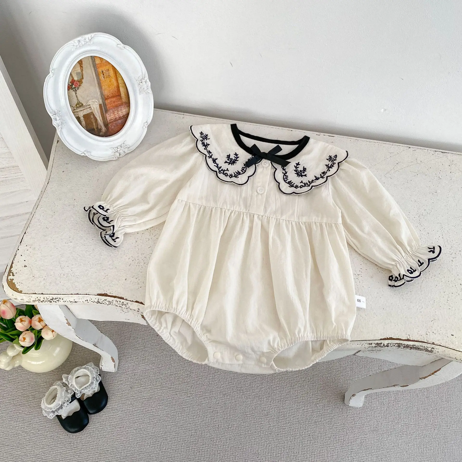 New Baby Girl Autumn Clothes: Stylish Embroidered Turn-Down Collar Long Sleeve Thin Bodysuit for Infants