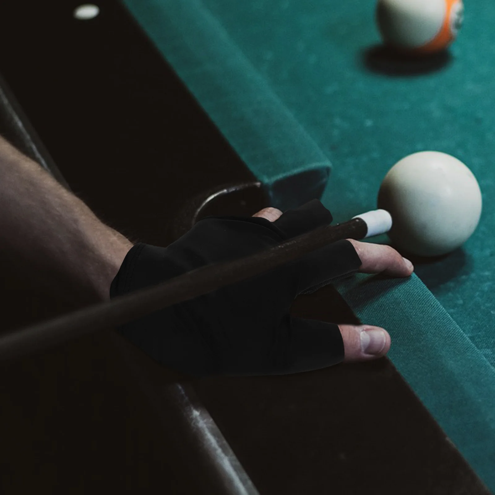 

Elastic Three-Finger Breathable Pool Cue Glove Lightweight Durable Snooker Protective Billiard Gloves Professional Sports Gloves