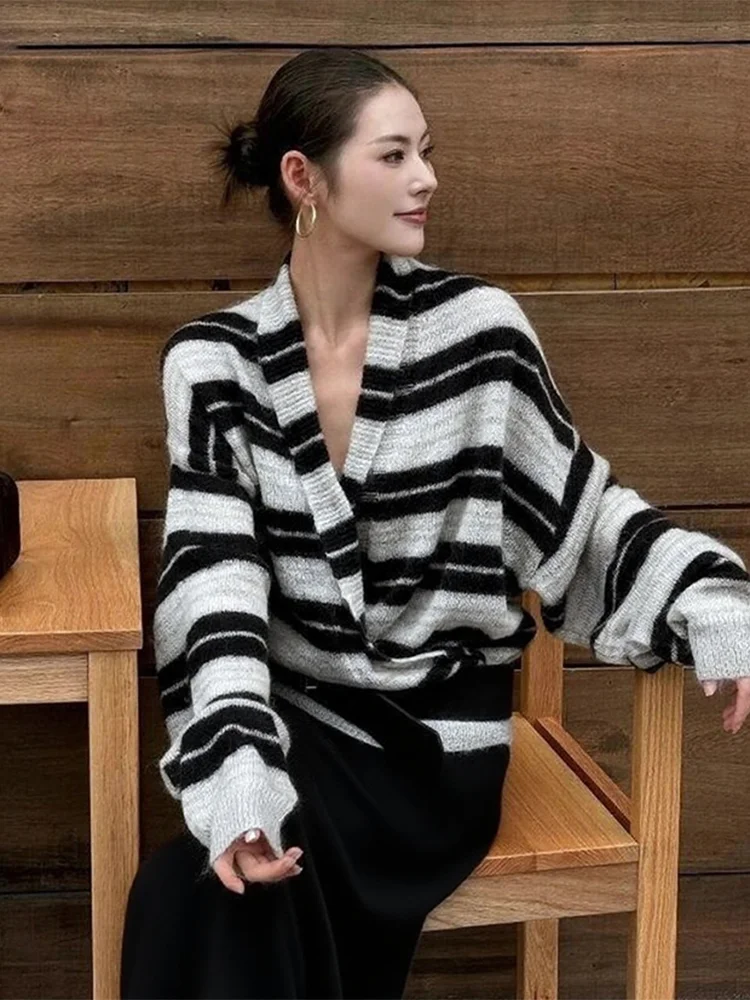 Conjunto de top e saia de malha listrada Ele 2025 outono exclusivo de duas peças irmã sle saia midi conjunto Faionable feminino O...