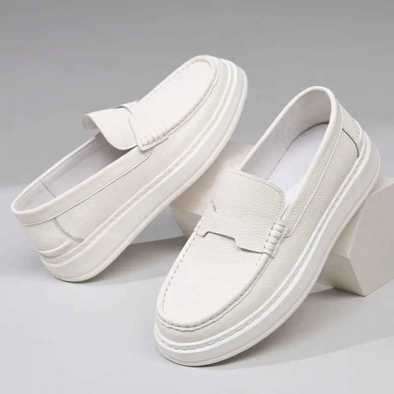 Men's shoes 2026 spring new genuine leather men's foot on bean shoes fashionable soft soled lazy shoes casual loafers