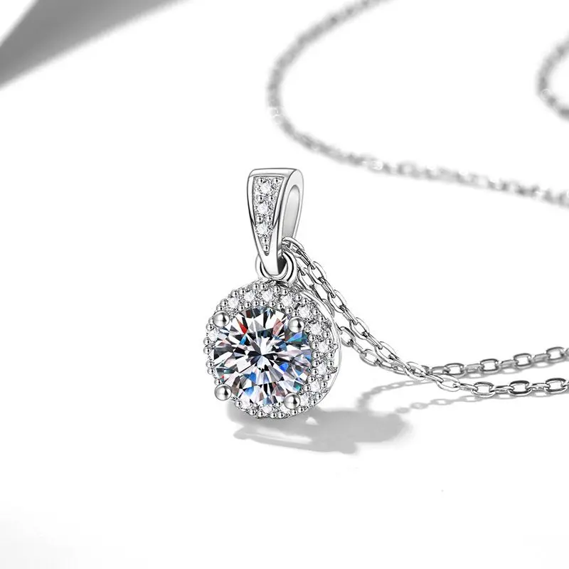 0.5-2カラット ラウンドモアサナイトネックレス S925 - Charm Necklace Dainty のレビューと価格