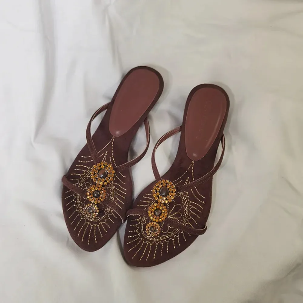 2026 Summer Women Retro Dark Suede Orange Rhinestone Thong Slip On Pointed Toe Flat Slide Sandals Holiday Beach Casual Occasion