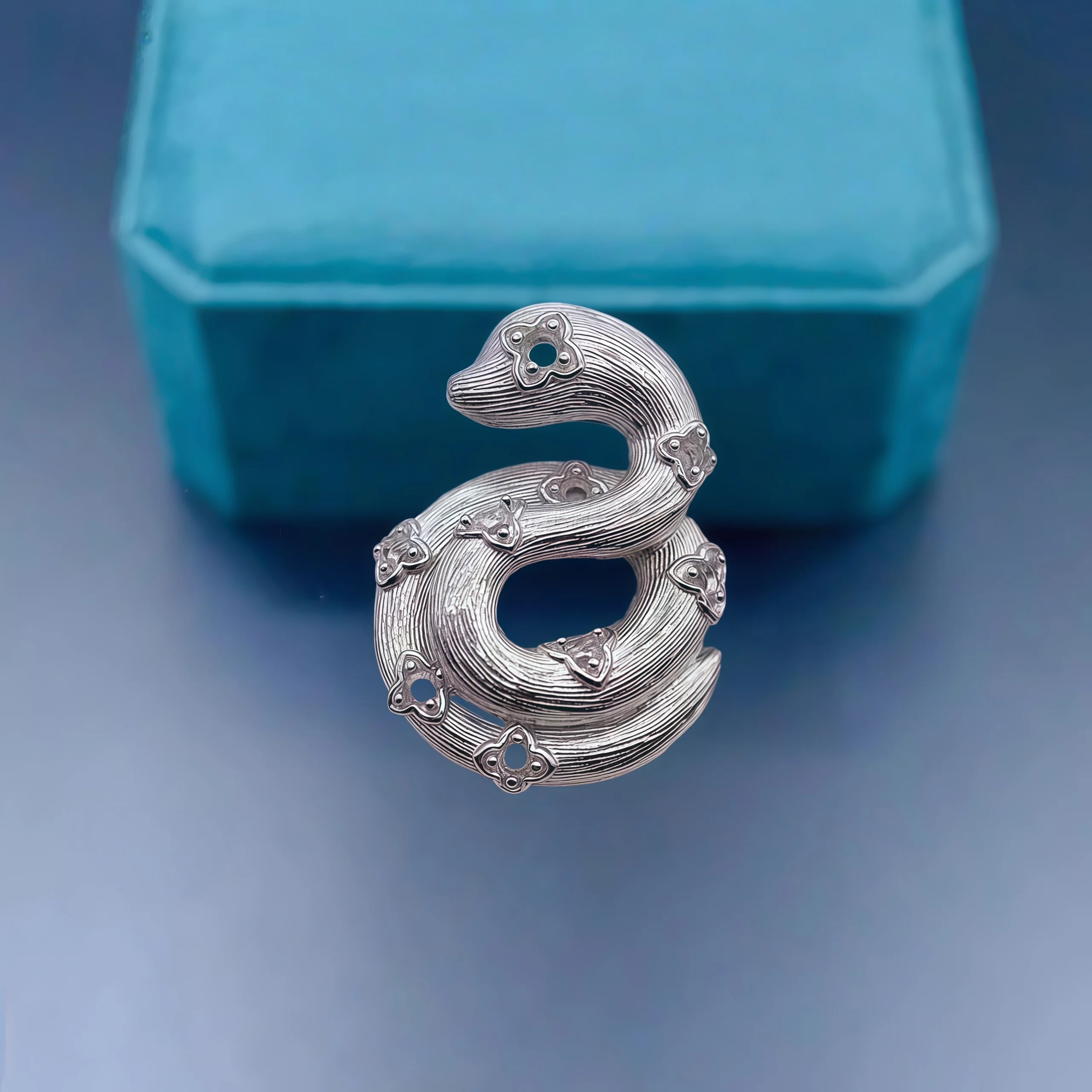 

Fashion DIY Empty Pendant Holder S925 Sterling Silver Setting 2/4mm Round Stone Fine Snake Design Charm Jewelry for Woman