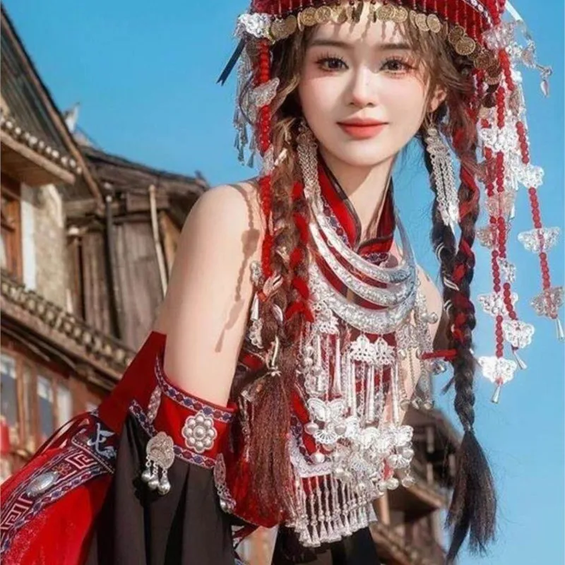 

New ethnic clothing travel photography outfits with an exotic style