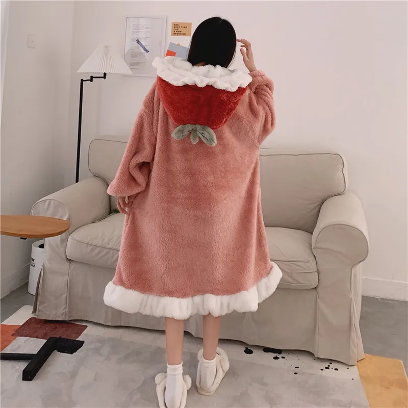 Korea Style Women\'s Bathrobe Sweet Cute Hooded Winter Ladies Dressing Gown Single Breasted Fleece Strawberry Robe for Female