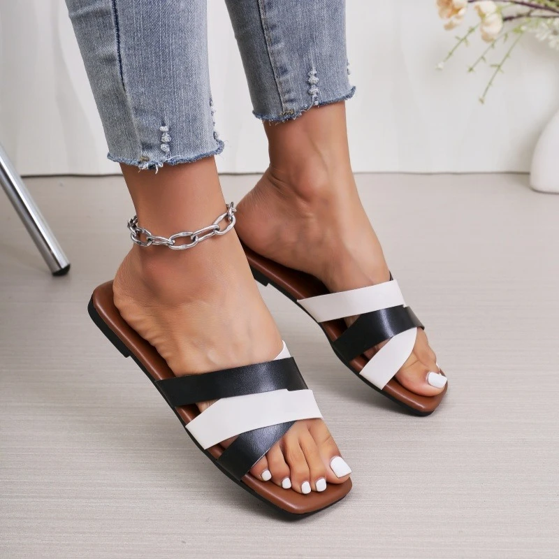 Women Slippers Lightweight Slides Women Trend Designer Flat Slippers Weave Comfortable Casual Shoes Summer Luxury Sandals