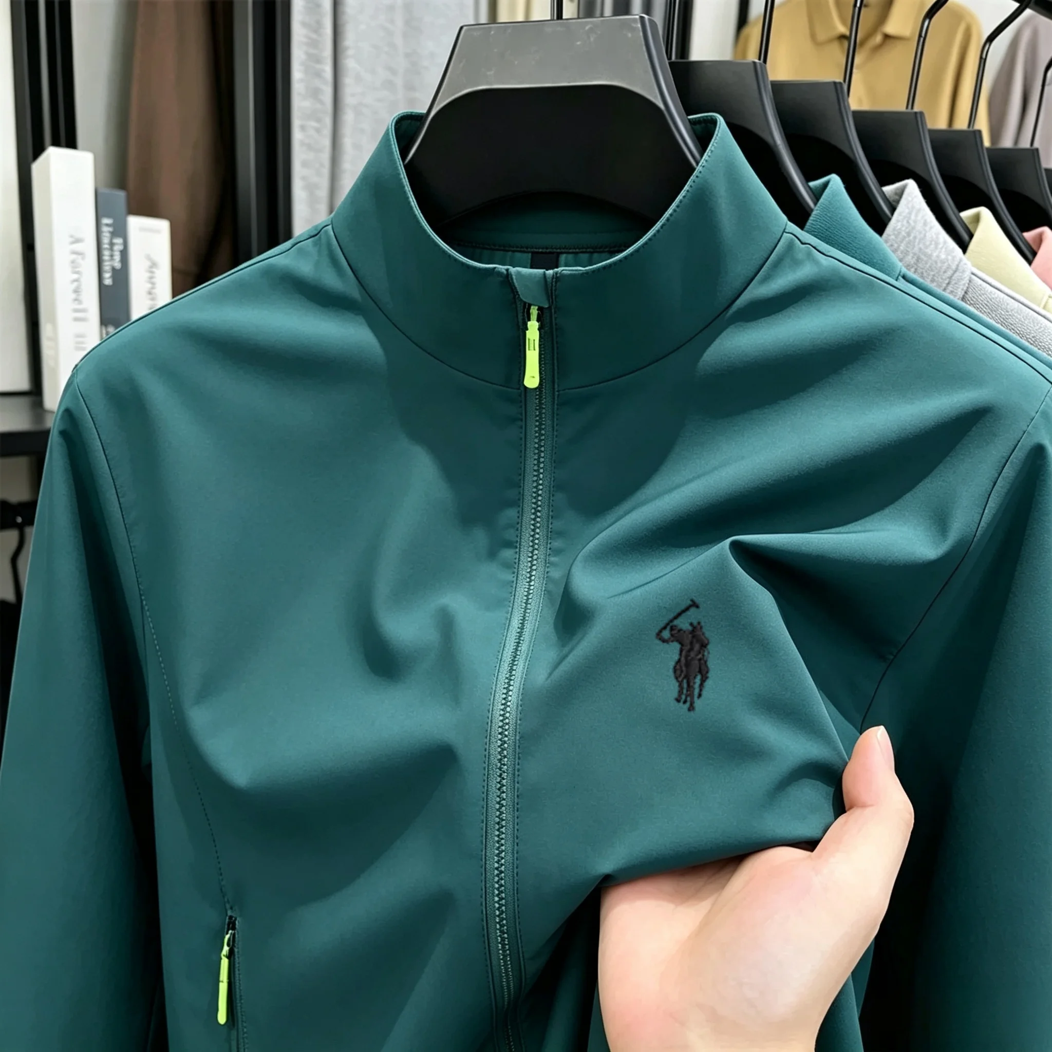 2026new high-end brand men's women's long sleeve zipper jacket autumn fashion exquisite Embroidery waterproof wear-resistant top