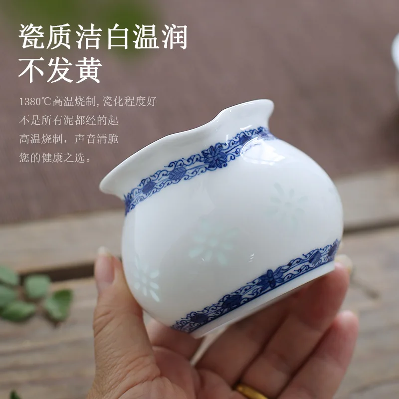 Jingdezhen Flower Rice-Pattern Decorated Porcelain Pitcher Gong Dao Bei Hand Painted Ceramic Tea Ware Pot Set Fair Cup