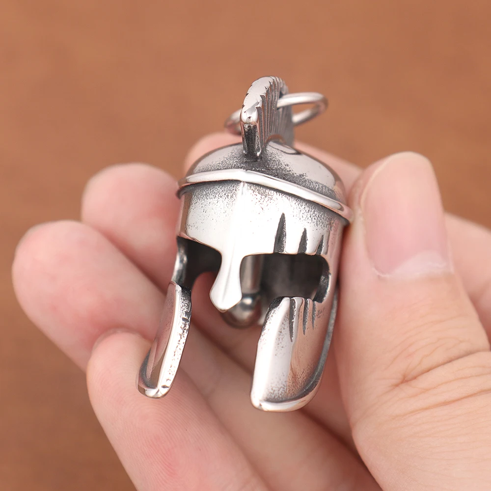 Popular Charm Spartan Helmet Necklace Punk Rock Stainless Steel Motorcycle Guardian Bell Pendant Fashion Men Biker Jewelry Gifts